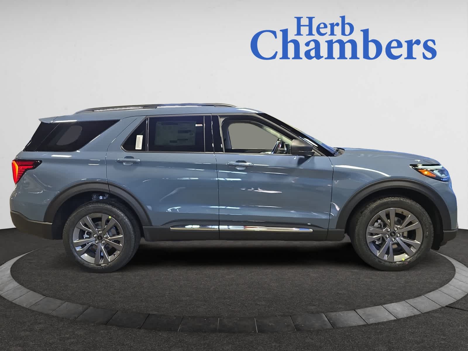 new 2025 Ford Explorer car, priced at $48,795