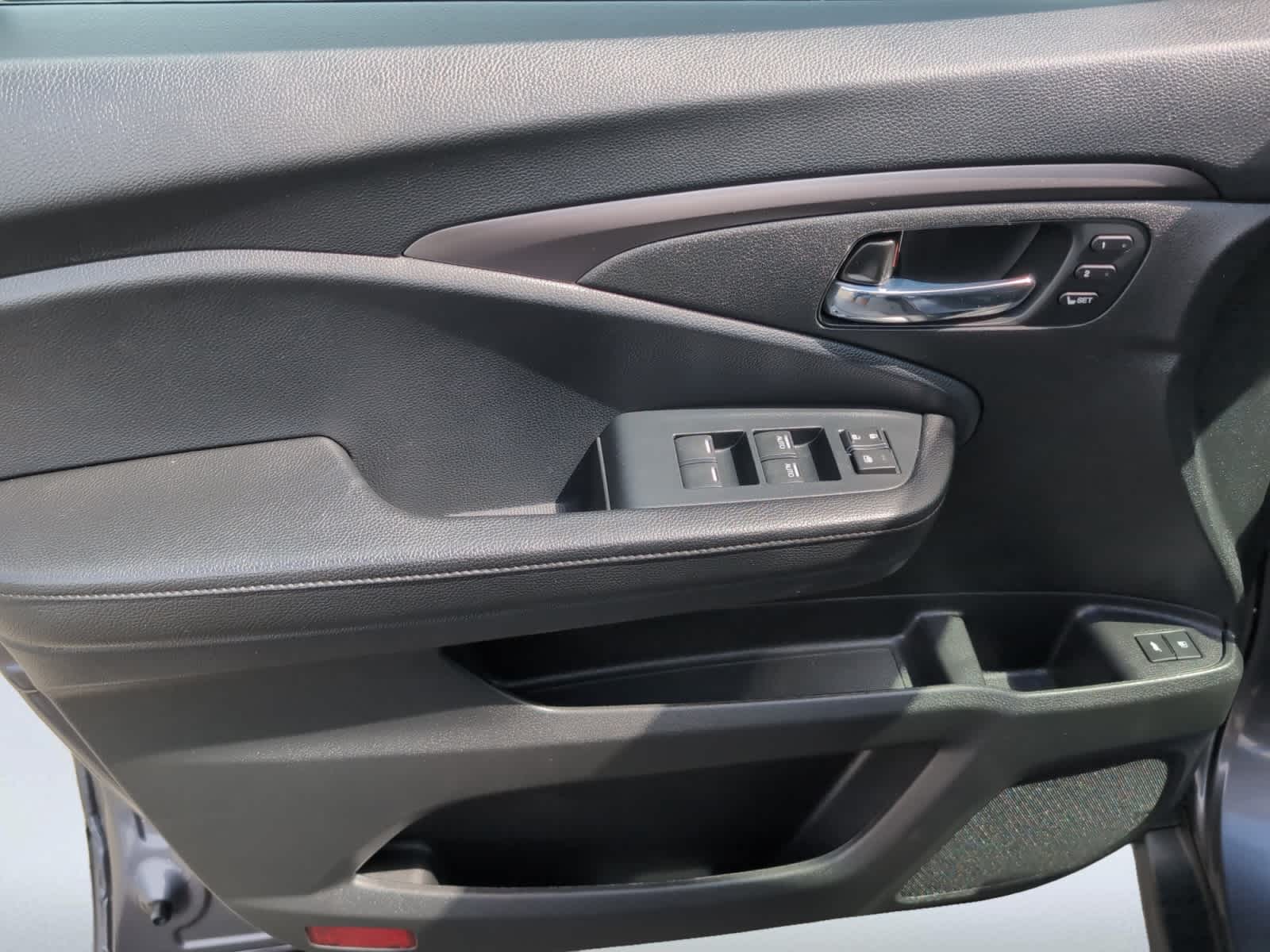 used 2022 Honda Pilot car, priced at $26,485