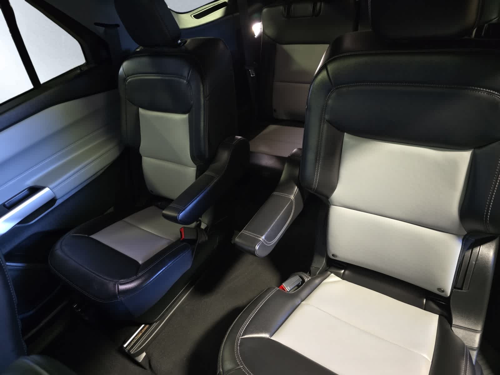 used 2023 Ford Explorer car, priced at $36,377