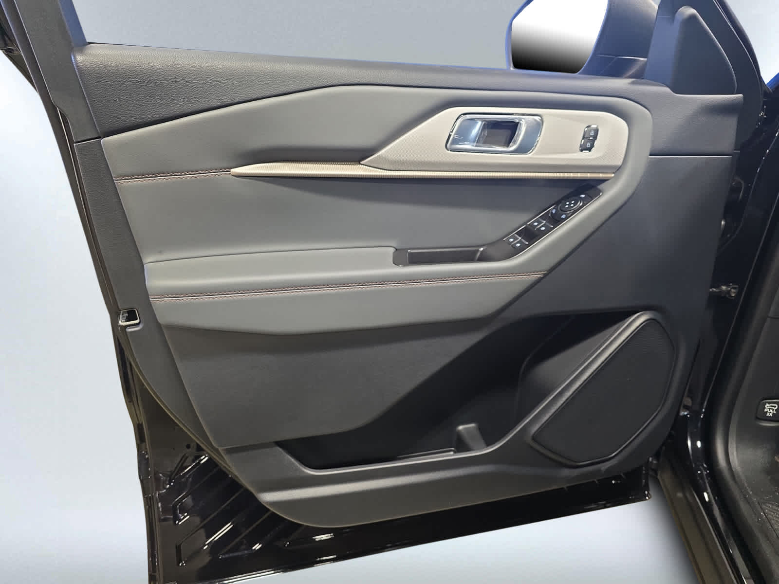 new 2025 Ford Explorer car, priced at $51,010