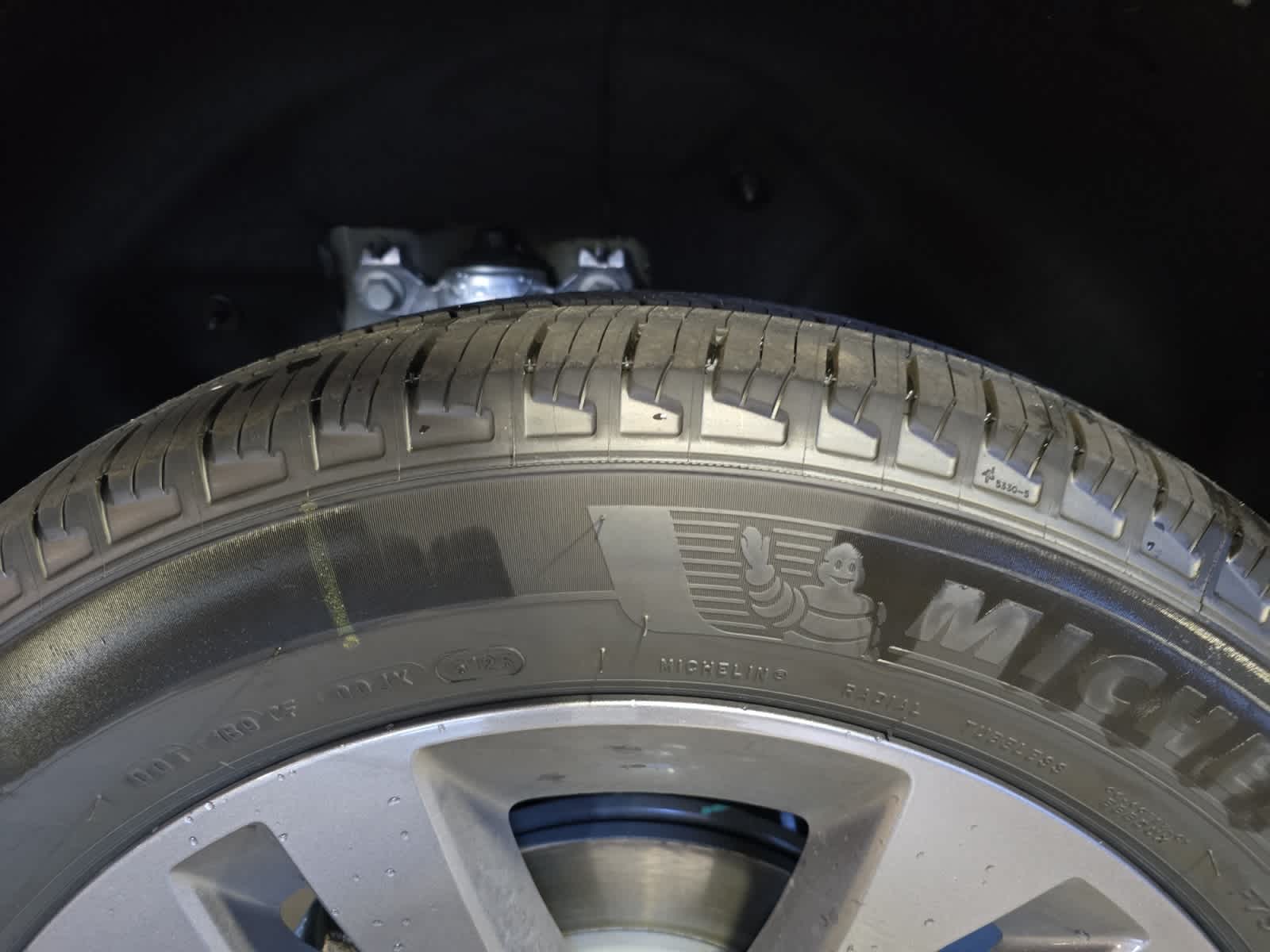 new 2025 Ford Explorer car, priced at $49,595