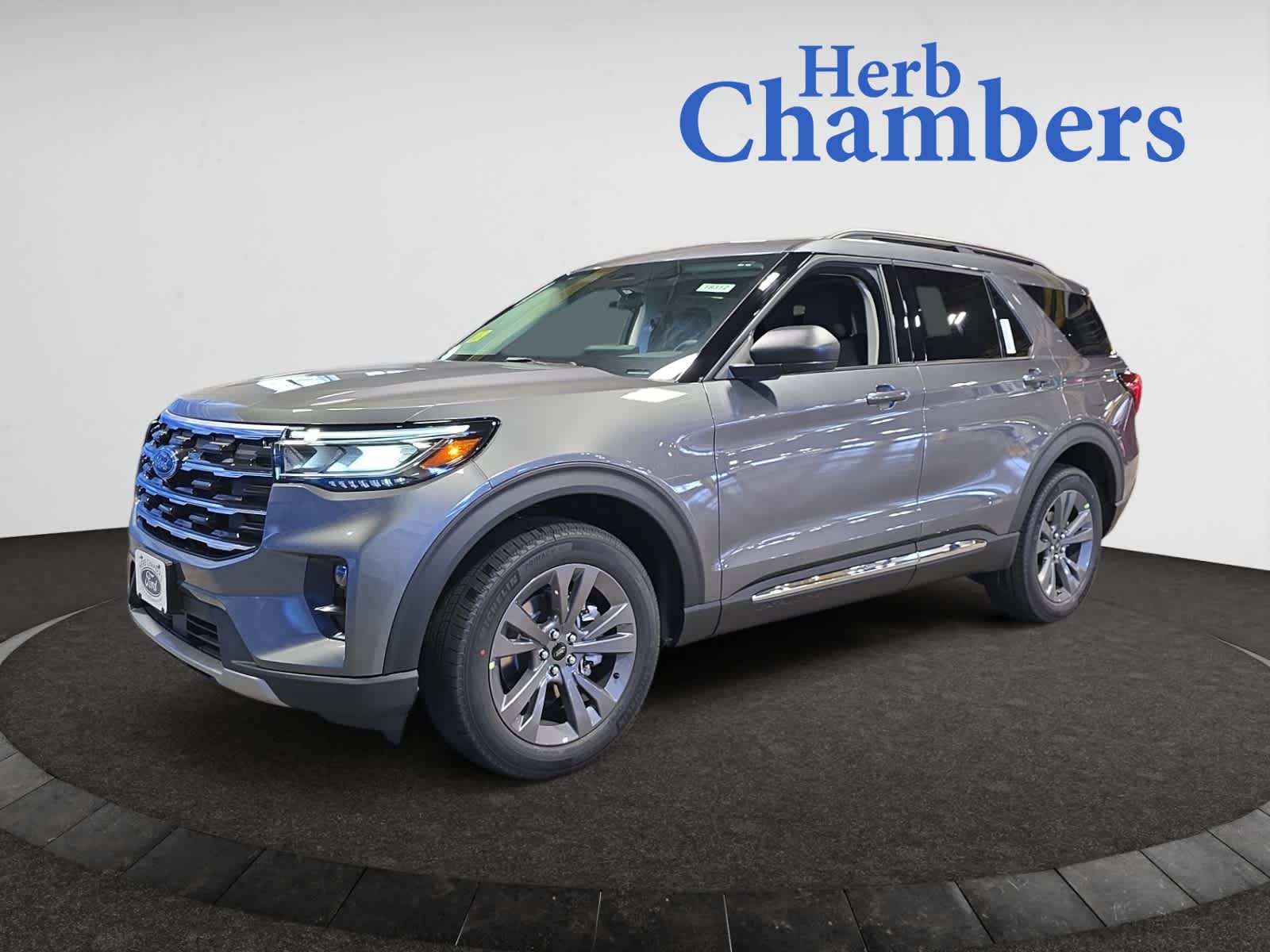 new 2025 Ford Explorer car, priced at $48,347