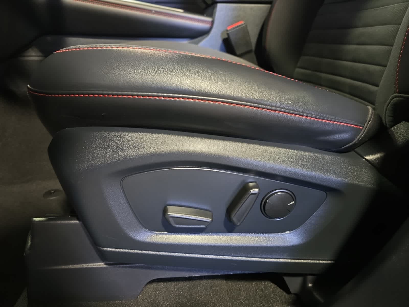 used 2025 Ford Explorer car, priced at $40,297