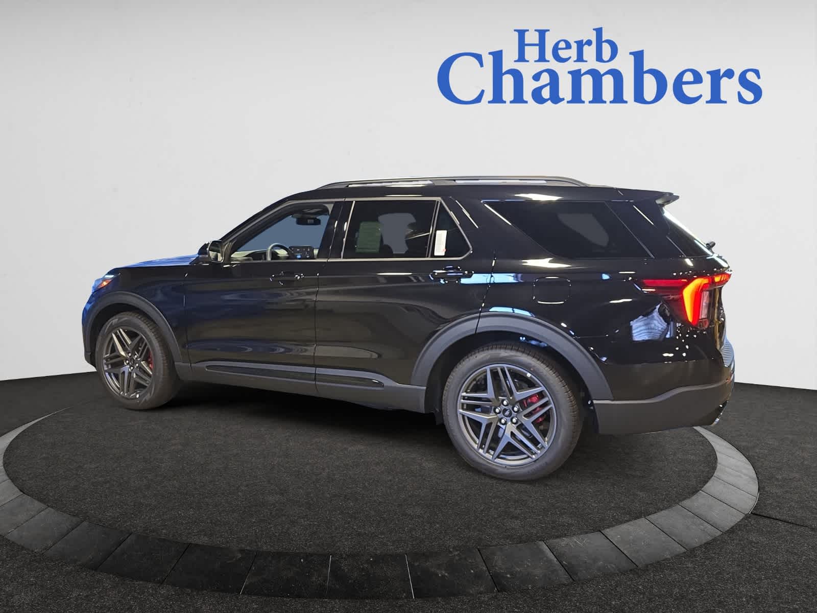 new 2025 Ford Explorer car, priced at $61,460