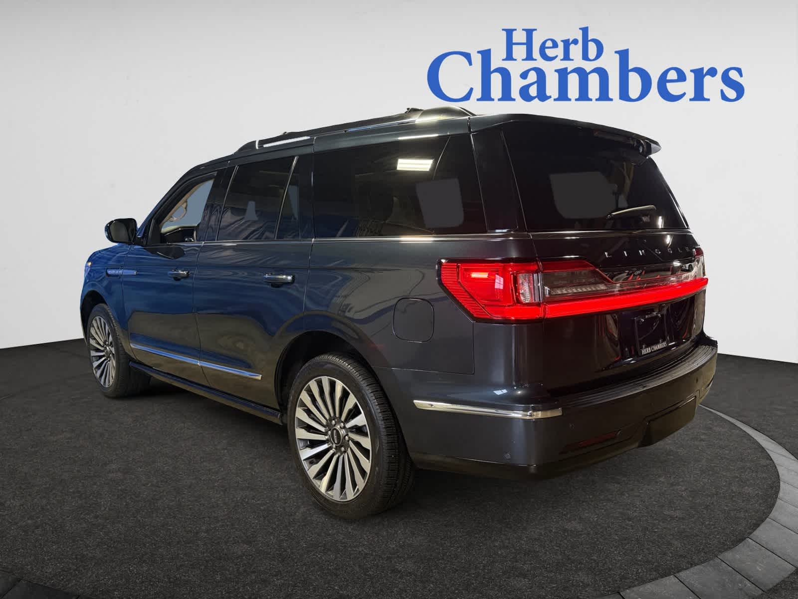 used 2021 Lincoln Navigator car, priced at $46,988