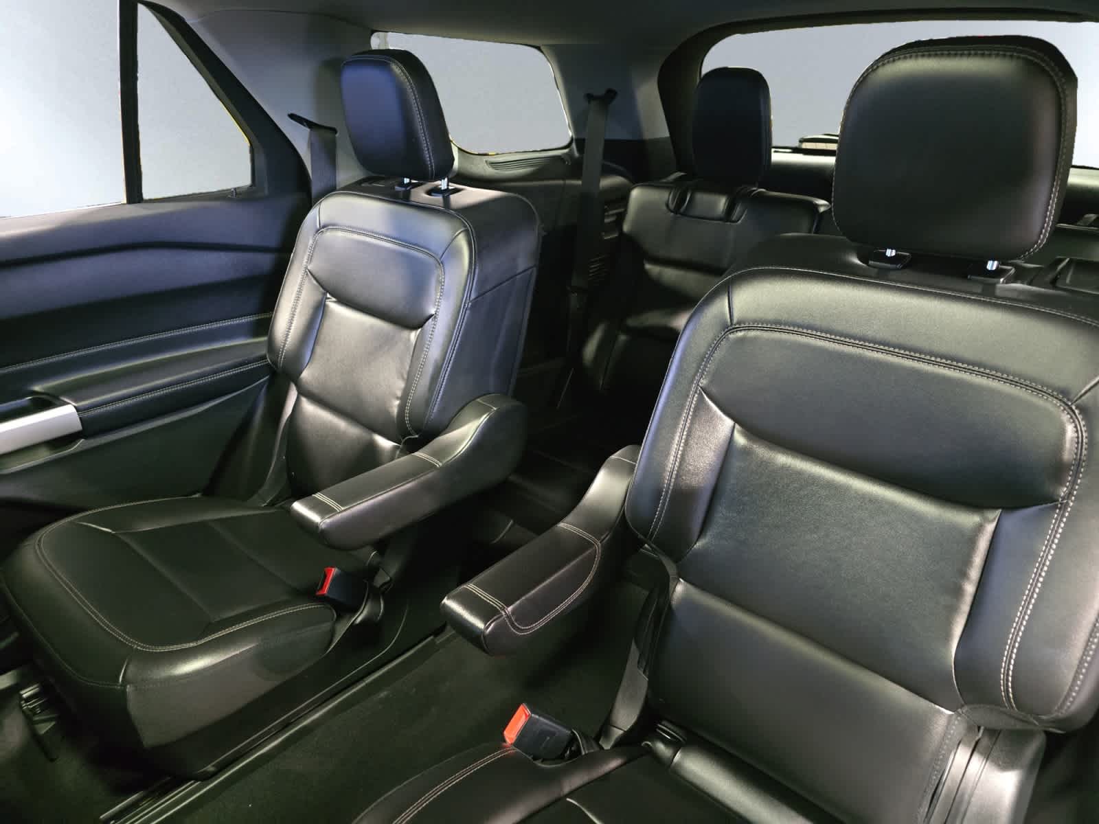used 2022 Ford Explorer car, priced at $31,137