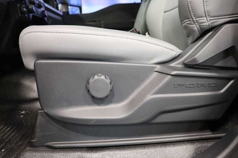 new 2024 Ford Super Duty F-350 DRW car, priced at $62,900
