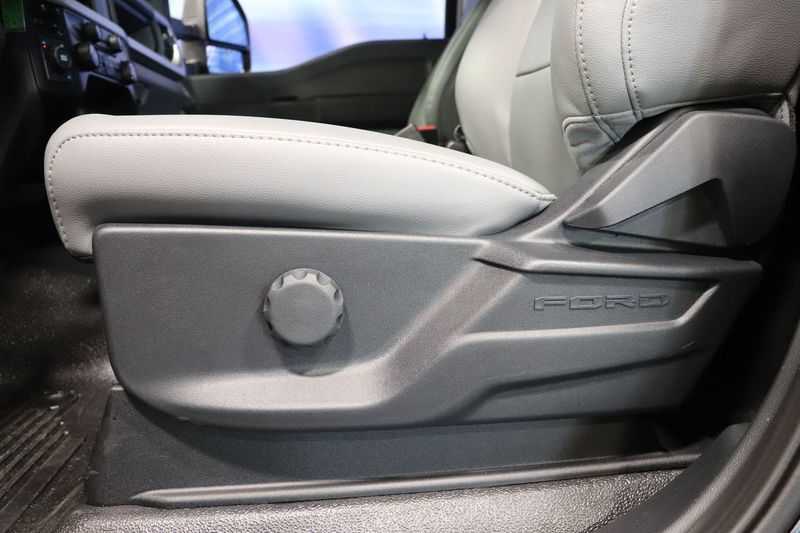 new 2024 Ford Super Duty F-350 DRW car, priced at $62,900