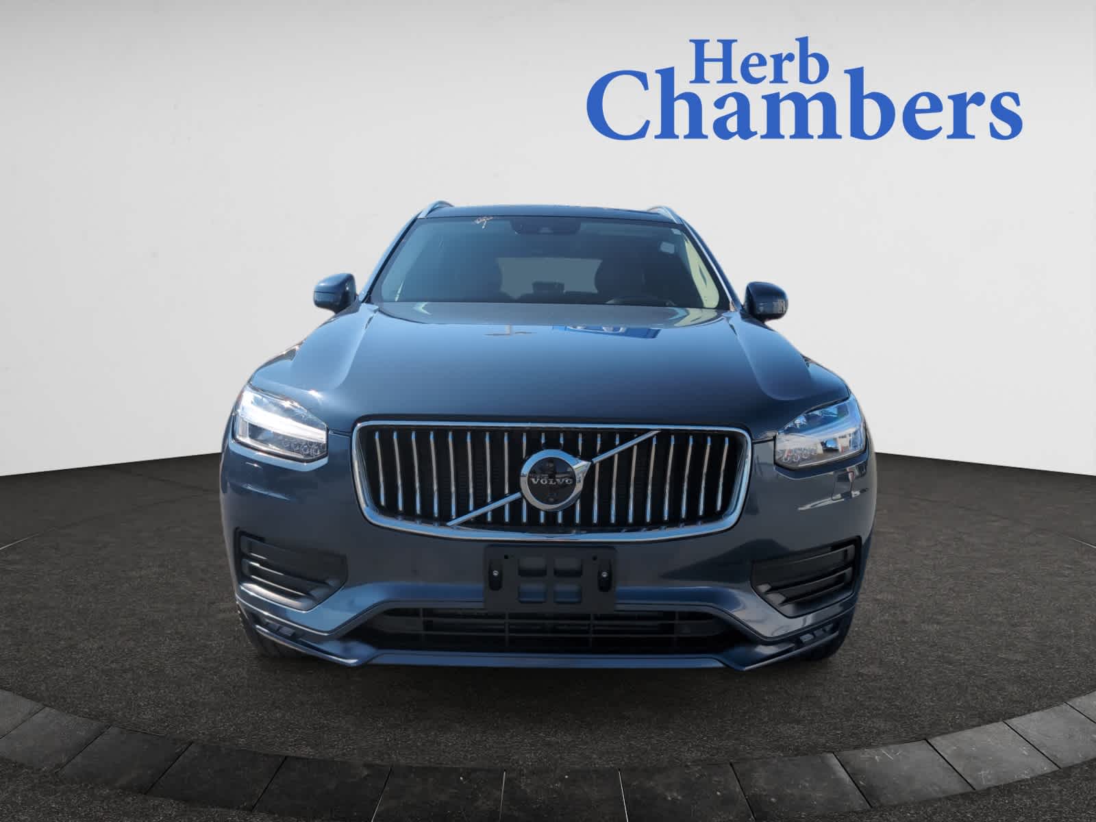 used 2020 Volvo XC90 car, priced at $25,286