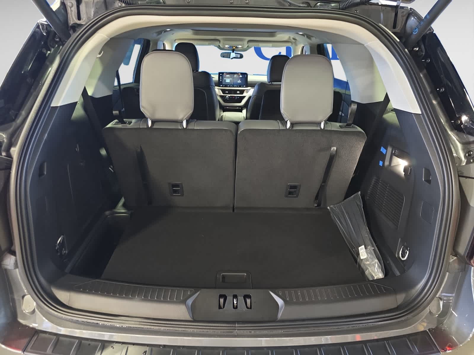 new 2025 Ford Explorer car, priced at $48,347