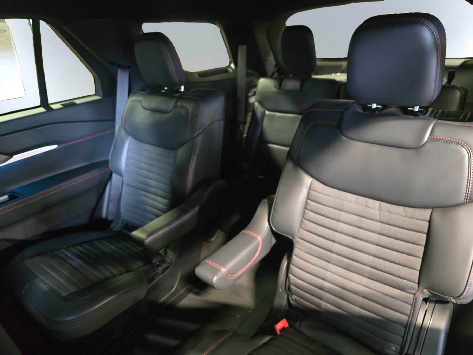 new 2025 Ford Explorer car, priced at $51,468