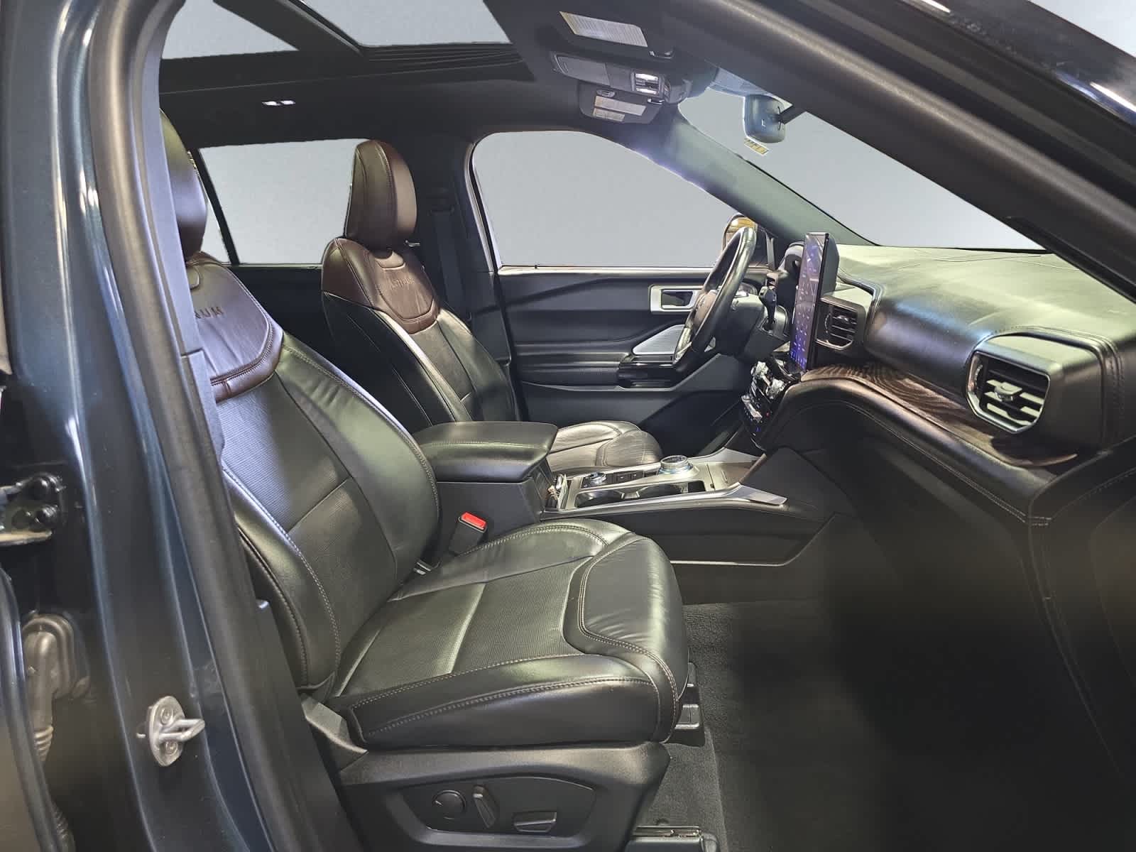 used 2022 Ford Explorer car, priced at $40,993