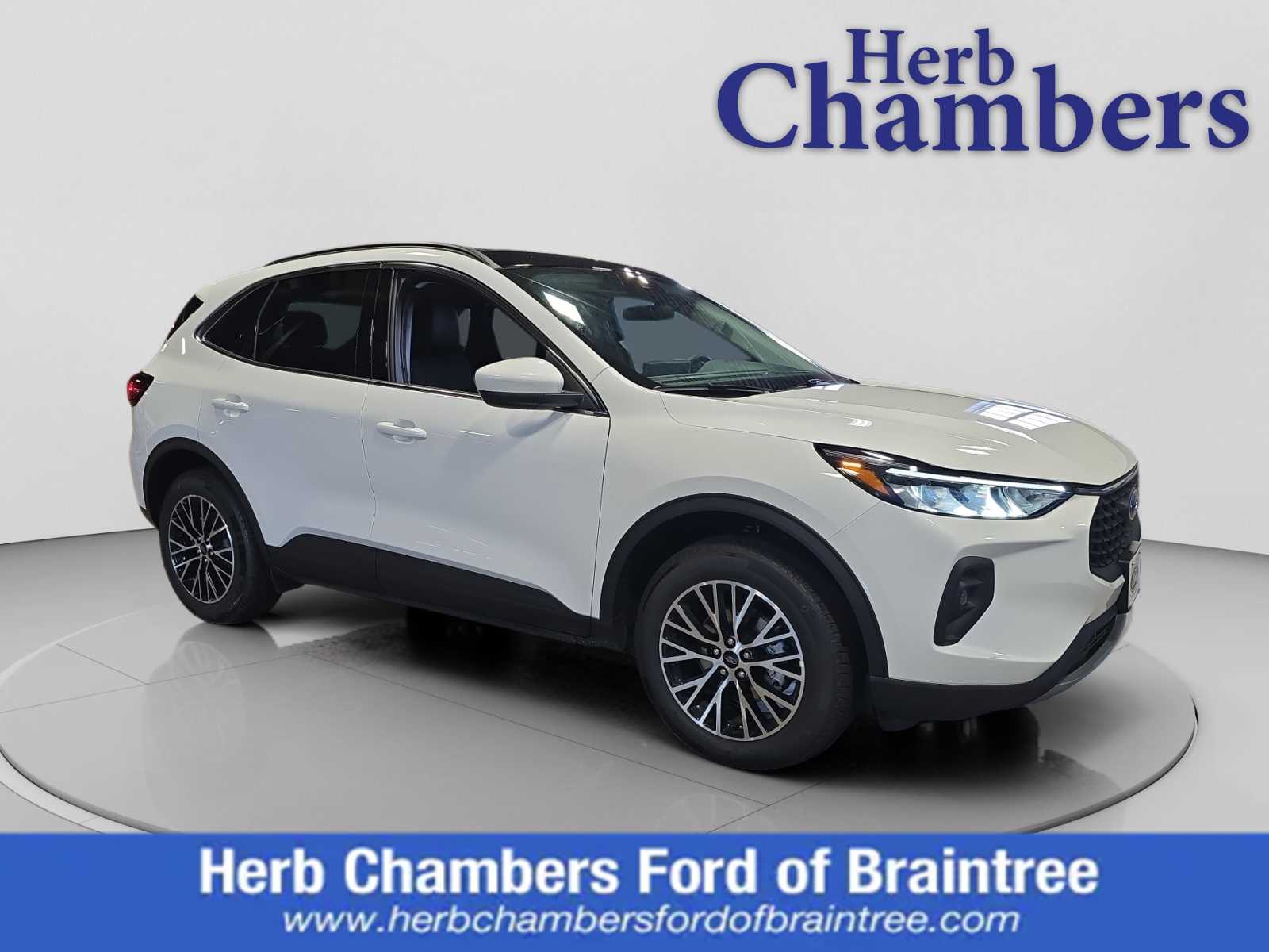 new 2025 Ford Escape car, priced at $39,895