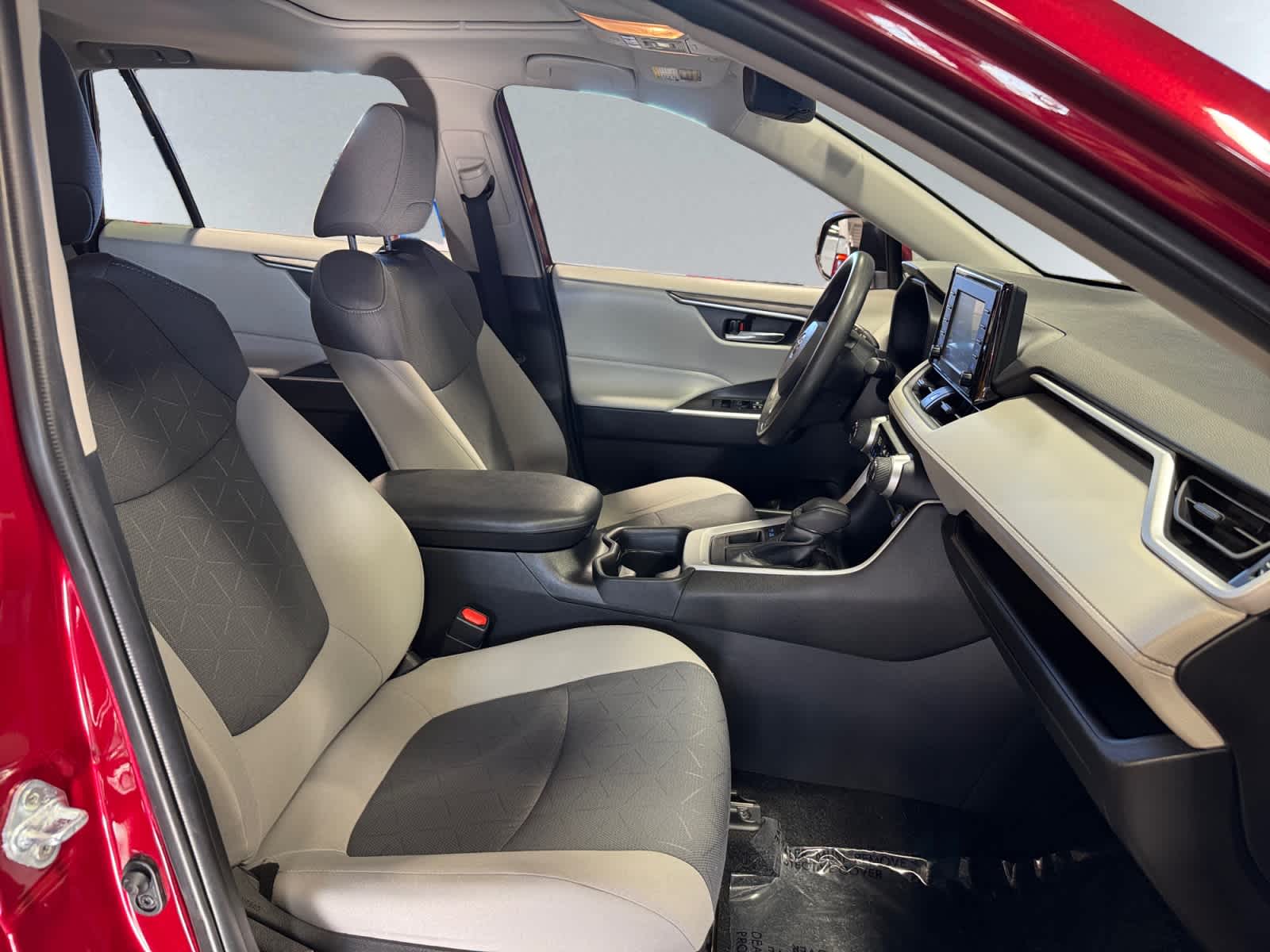 used 2021 Toyota RAV4 car, priced at $26,787