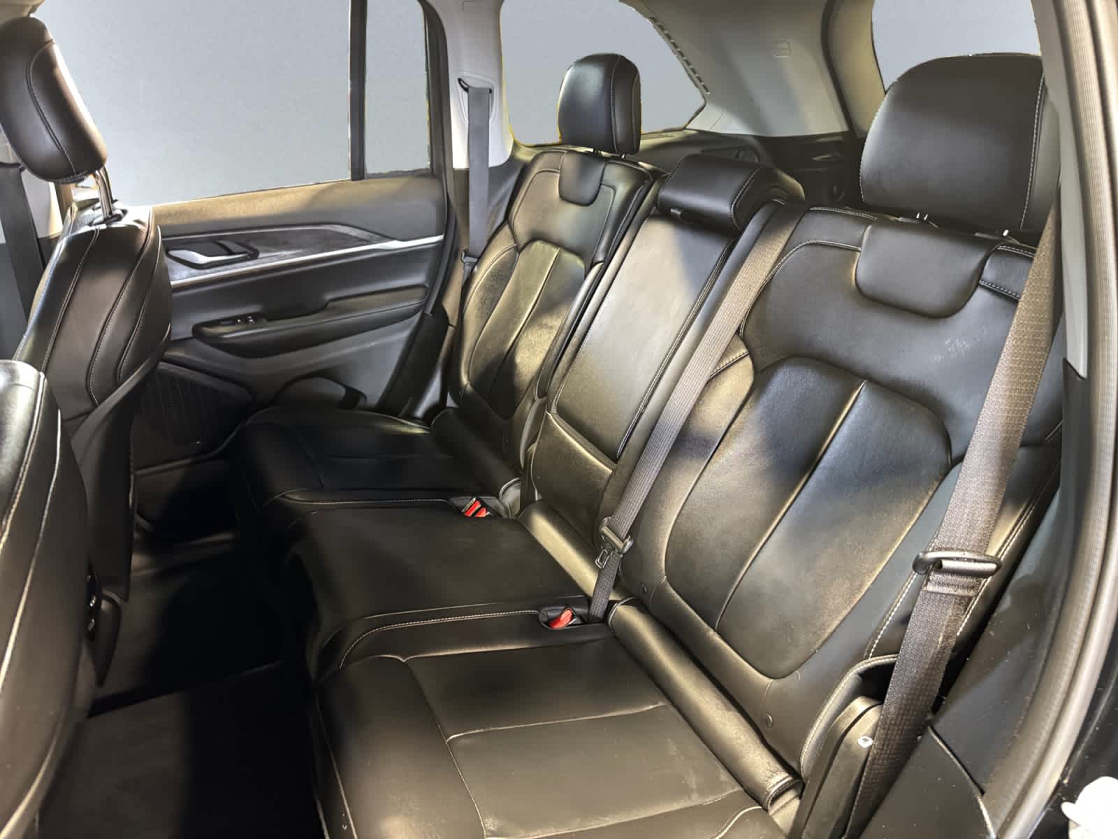 used 2023 Jeep Grand Cherokee car, priced at $29,466