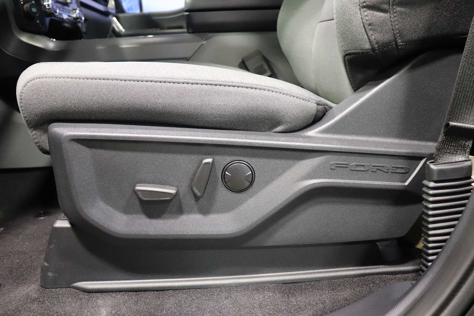 new 2024 Ford F-150 car, priced at $61,126