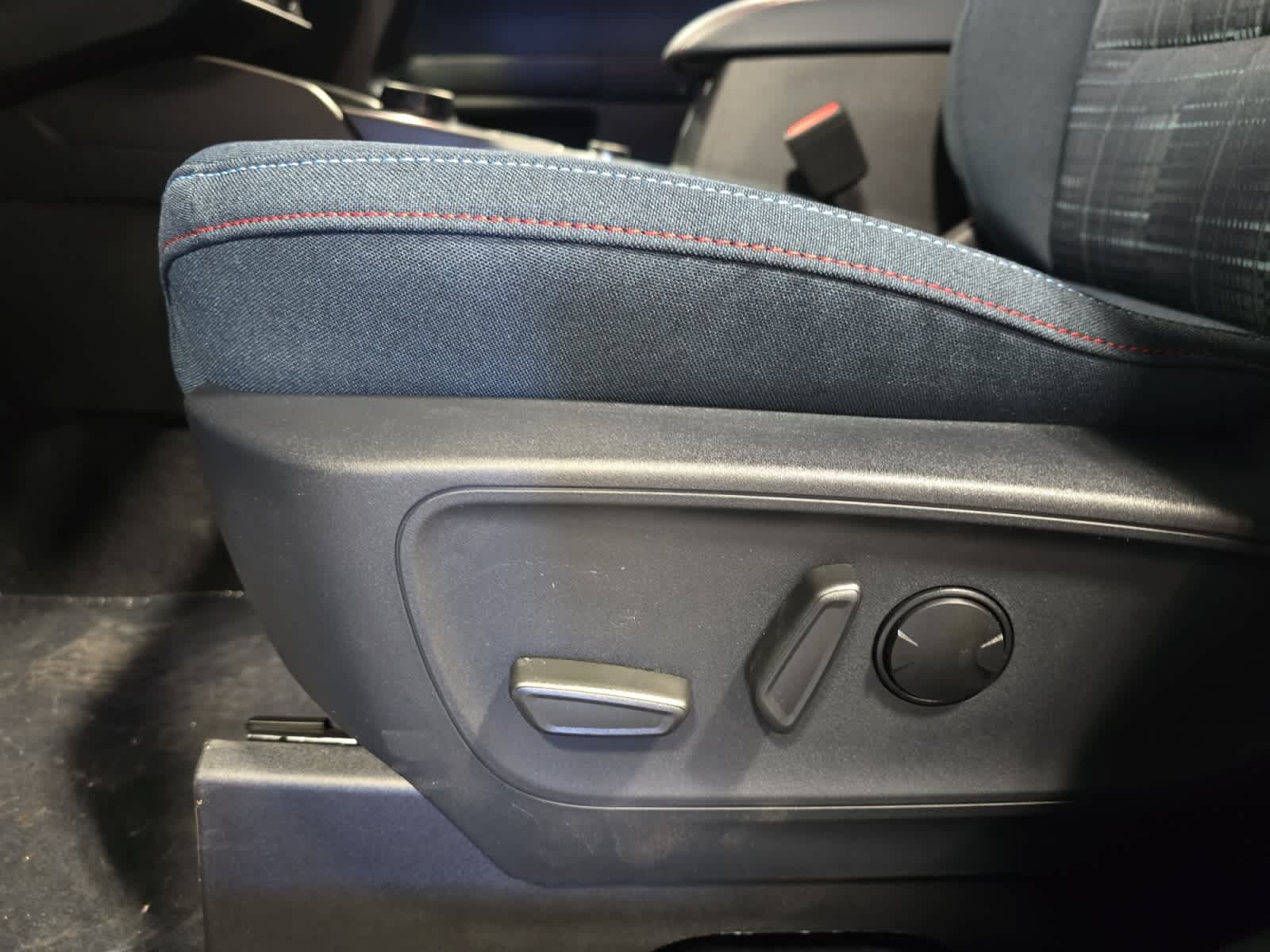 new 2025 Ford Bronco Sport car, priced at $39,875