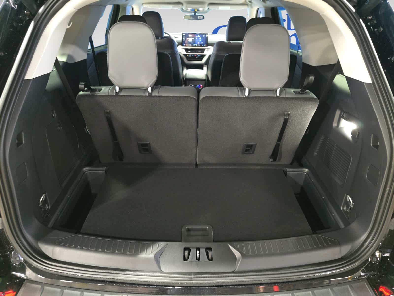 new 2025 Ford Explorer car, priced at $48,295