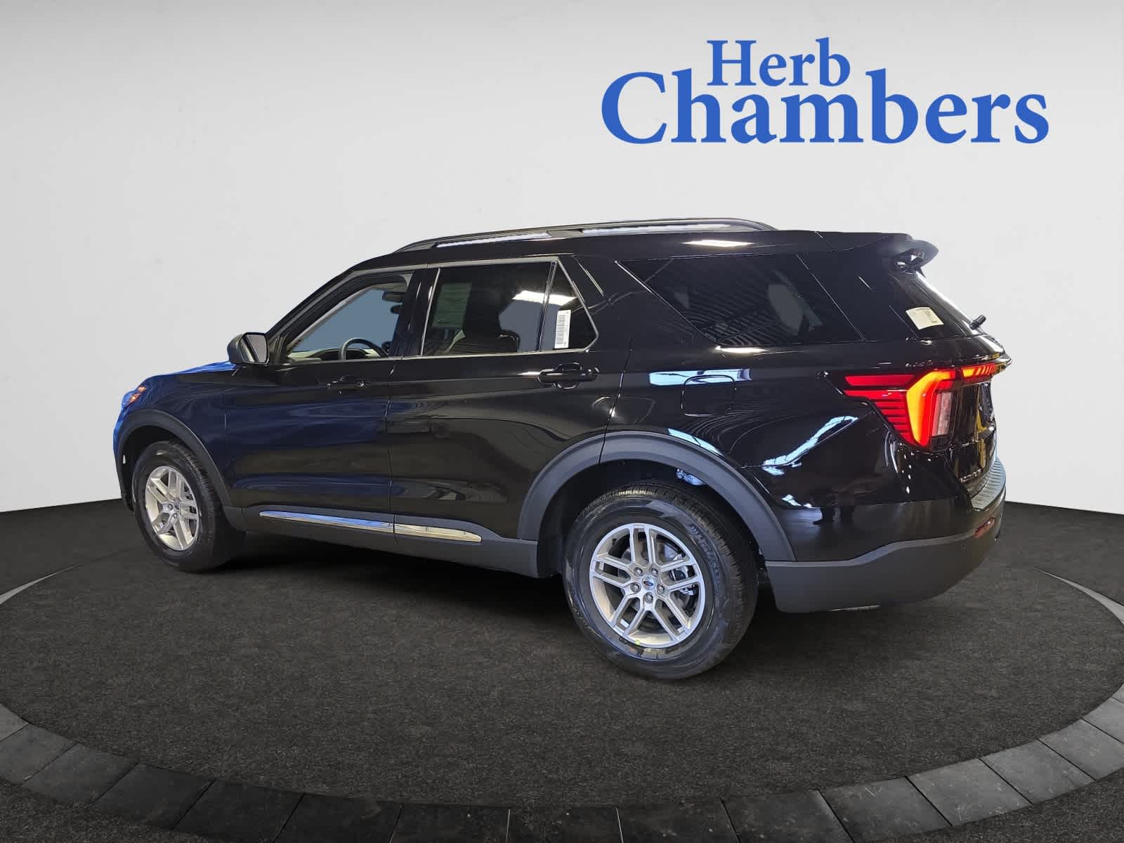 new 2025 Ford Explorer car, priced at $43,380