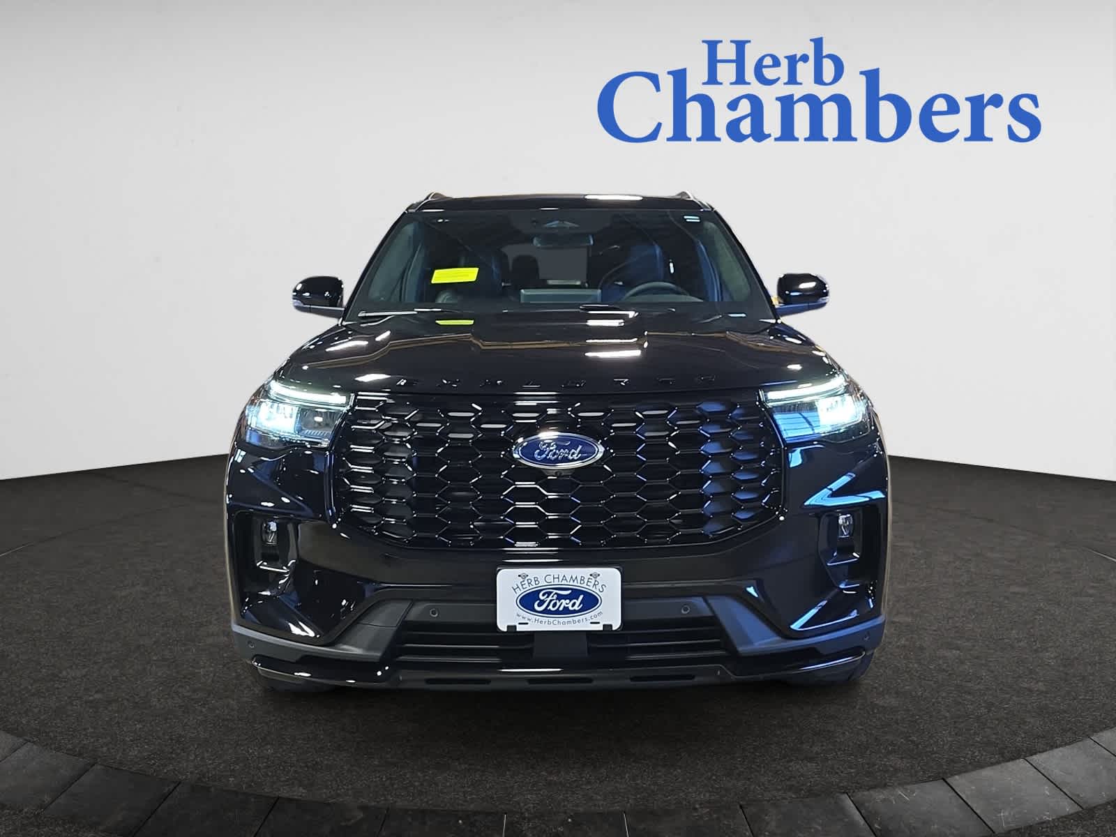 new 2025 Ford Explorer car, priced at $50,795