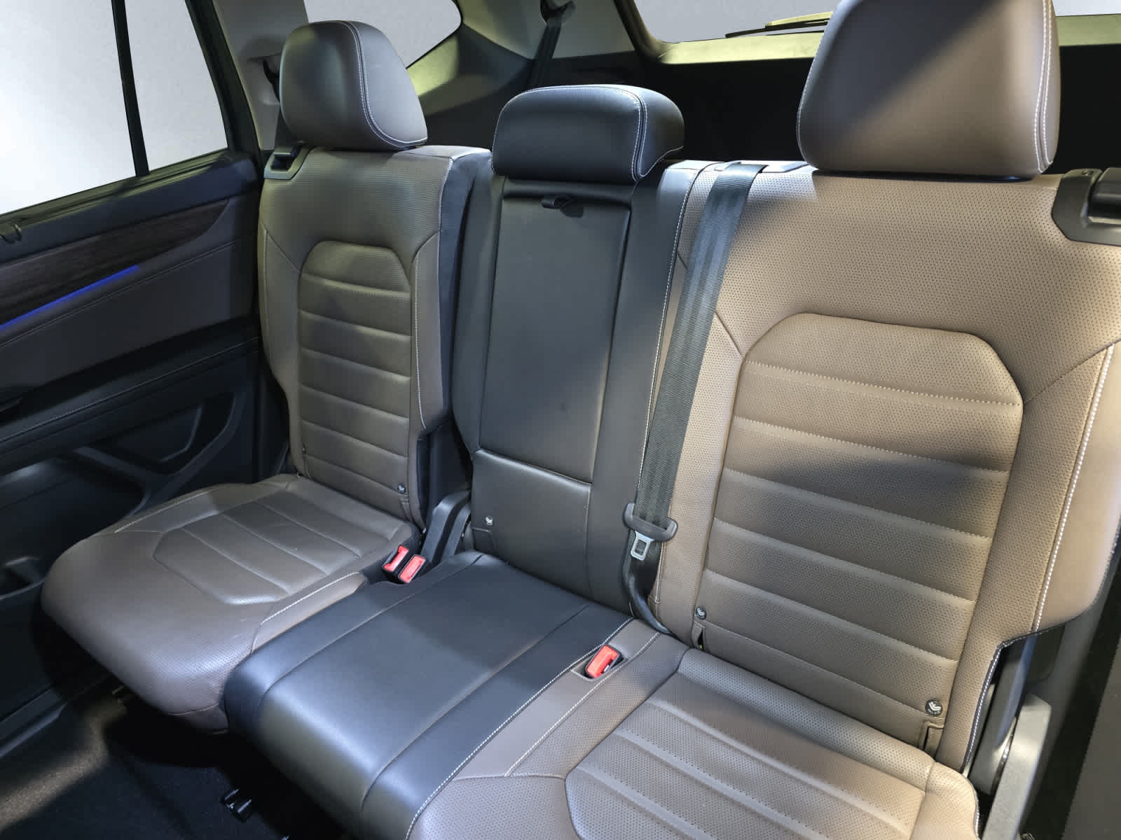 used 2024 Volkswagen Atlas car, priced at $33,485