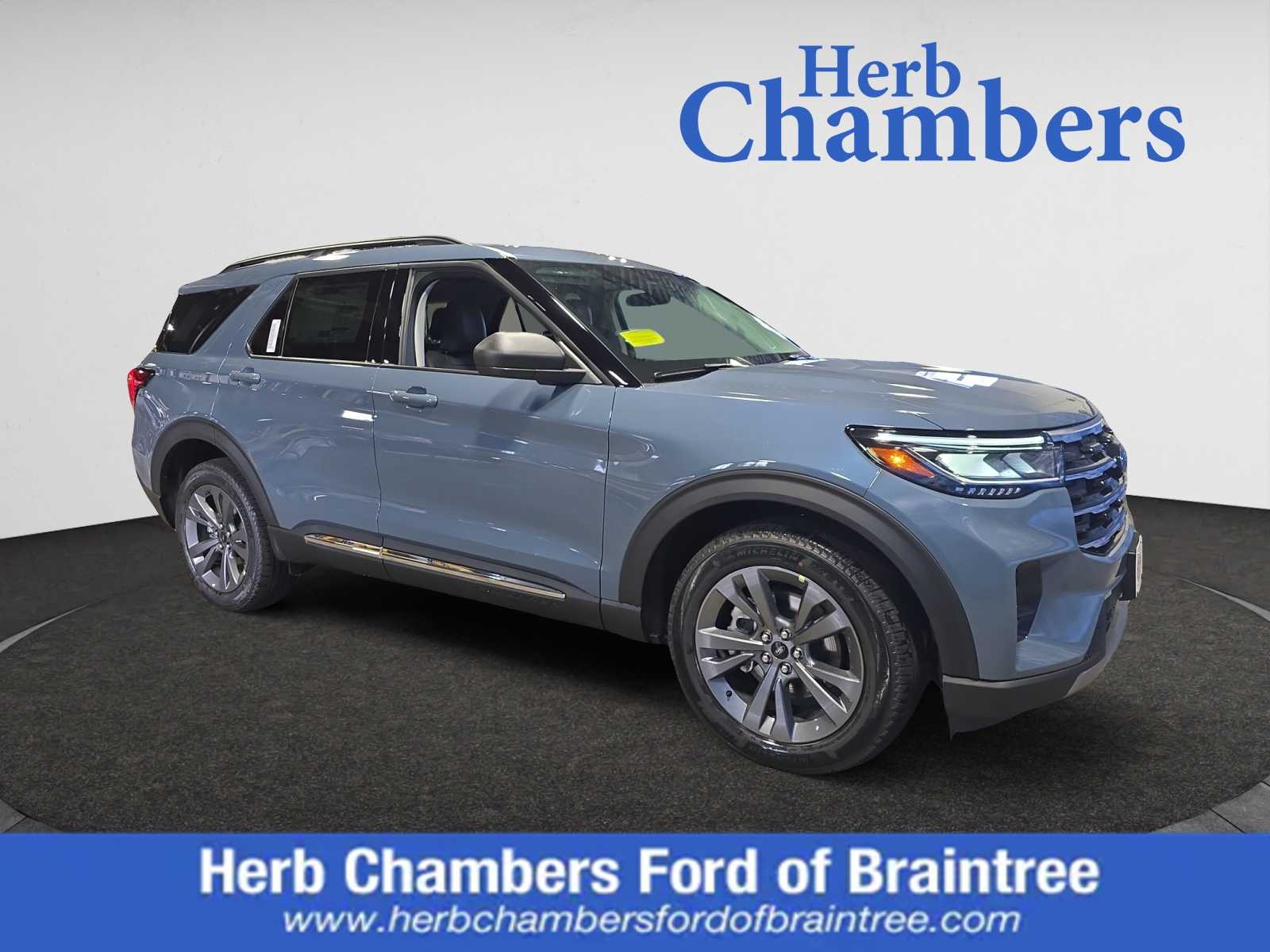 new 2025 Ford Explorer car, priced at $48,800