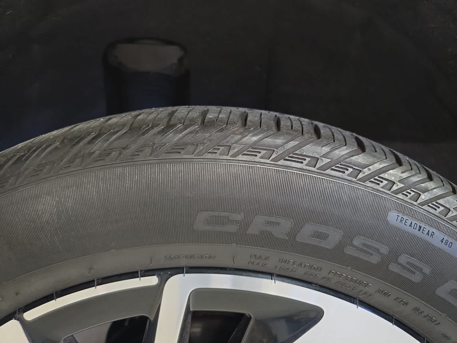 used 2024 Volkswagen Atlas car, priced at $33,485