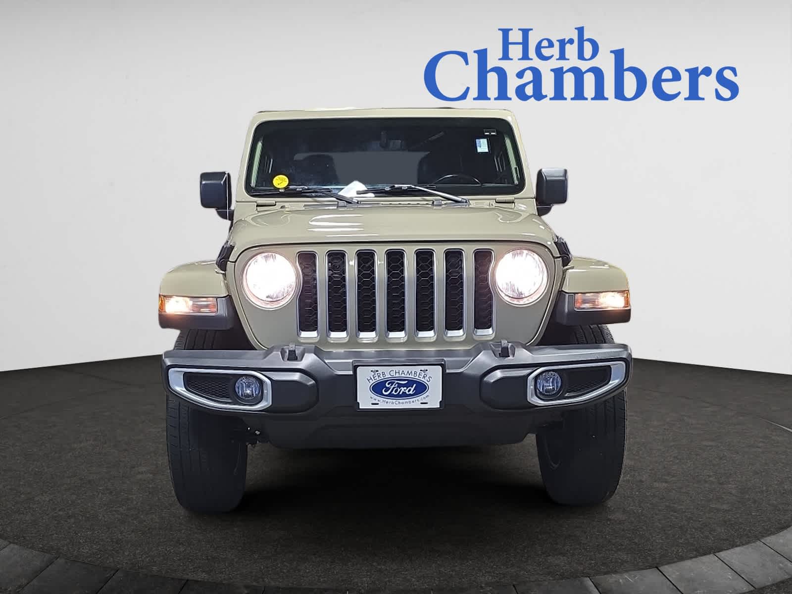 used 2022 Jeep Gladiator car, priced at $32,593