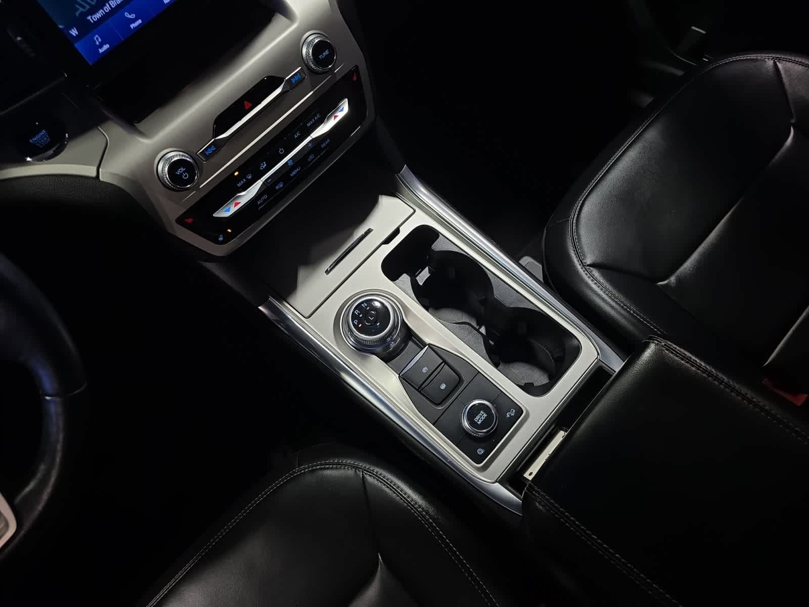 used 2022 Ford Explorer car, priced at $33,395