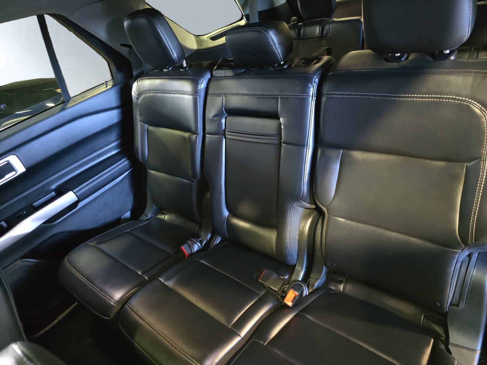 used 2022 Ford Explorer car, priced at $33,395