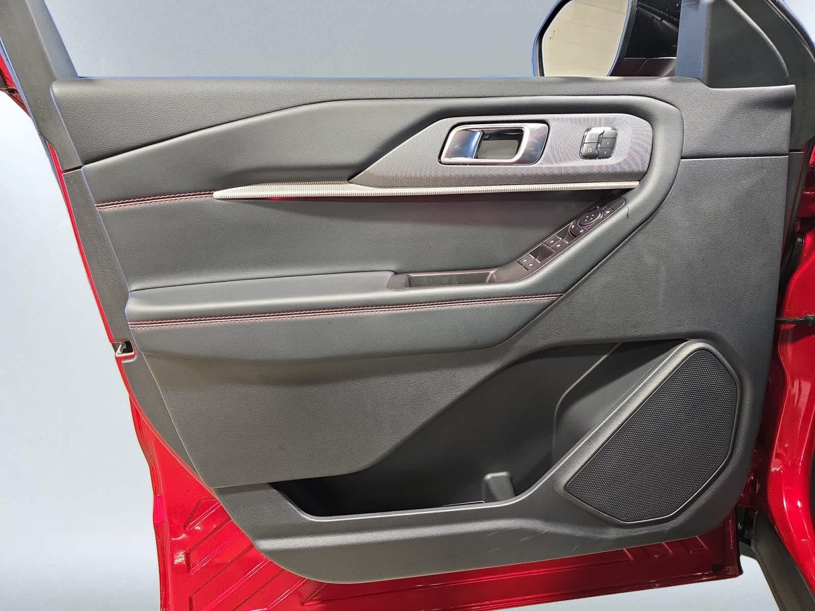 new 2025 Ford Explorer car, priced at $51,795