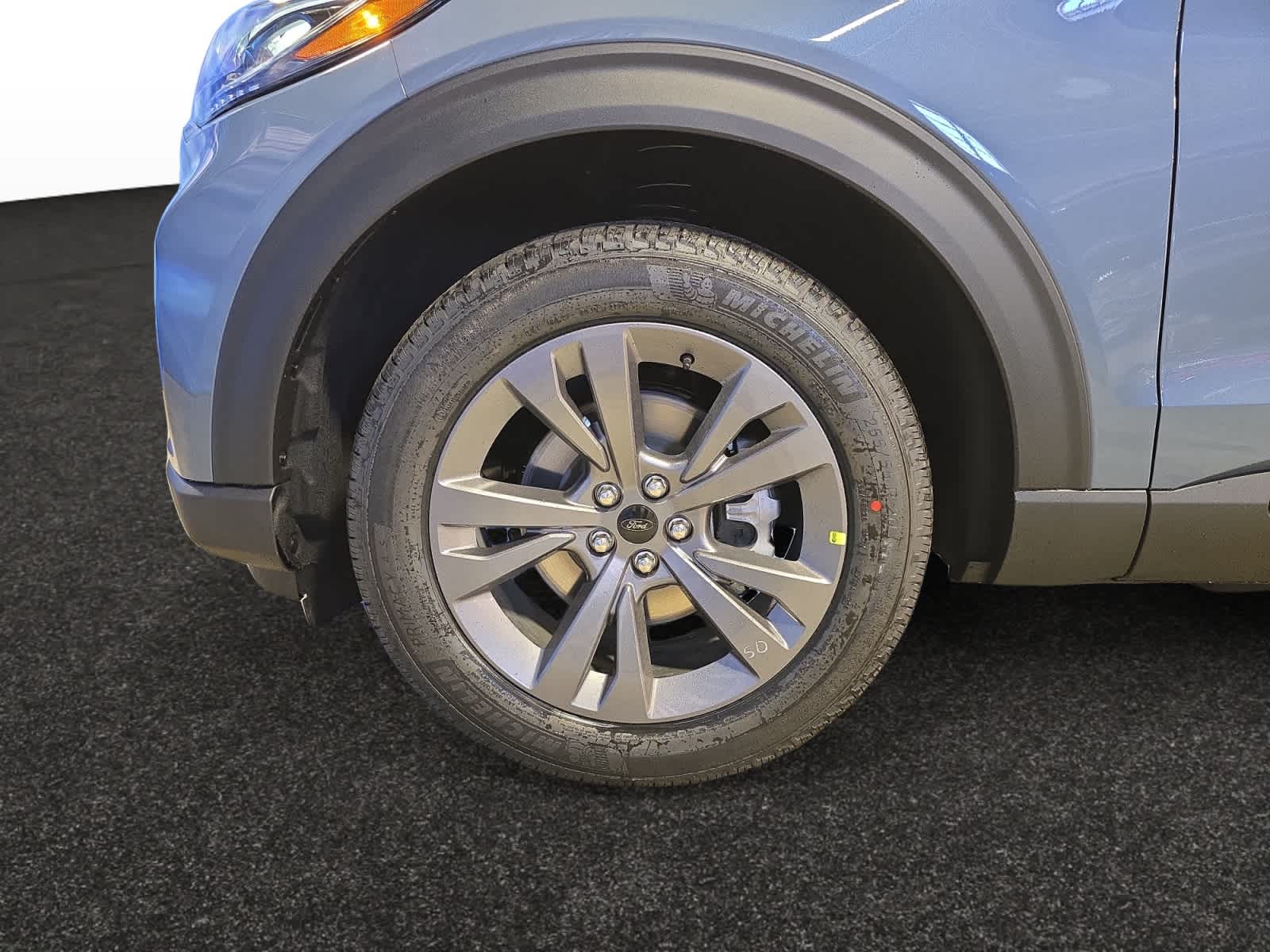 new 2025 Ford Explorer car, priced at $48,795