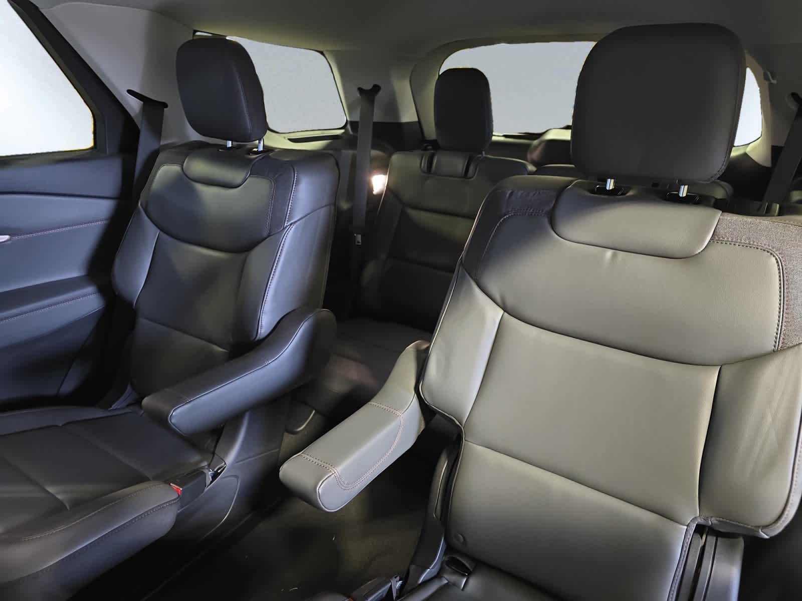 new 2025 Ford Explorer car, priced at $51,150