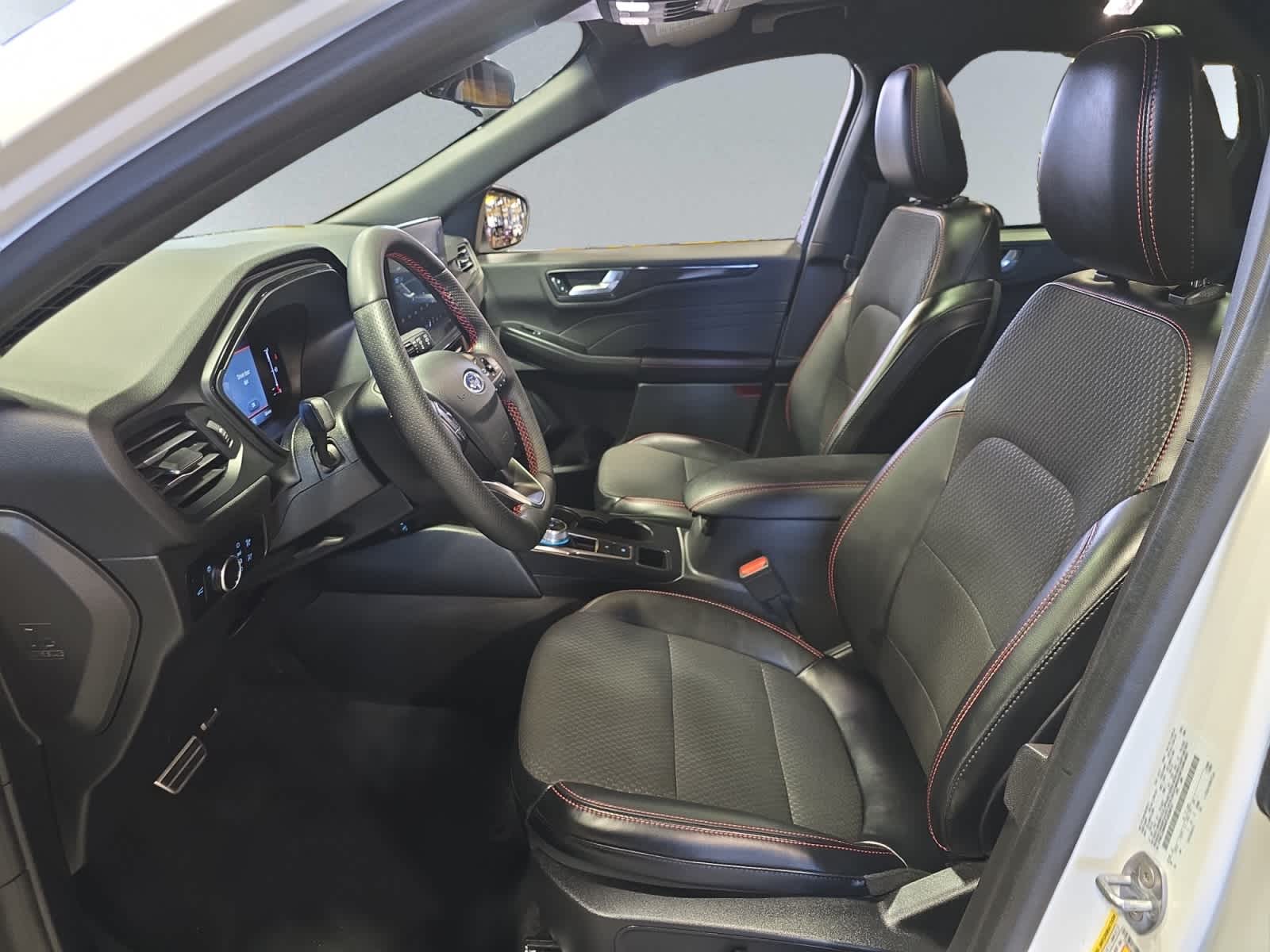 used 2023 Ford Escape car, priced at $25,247