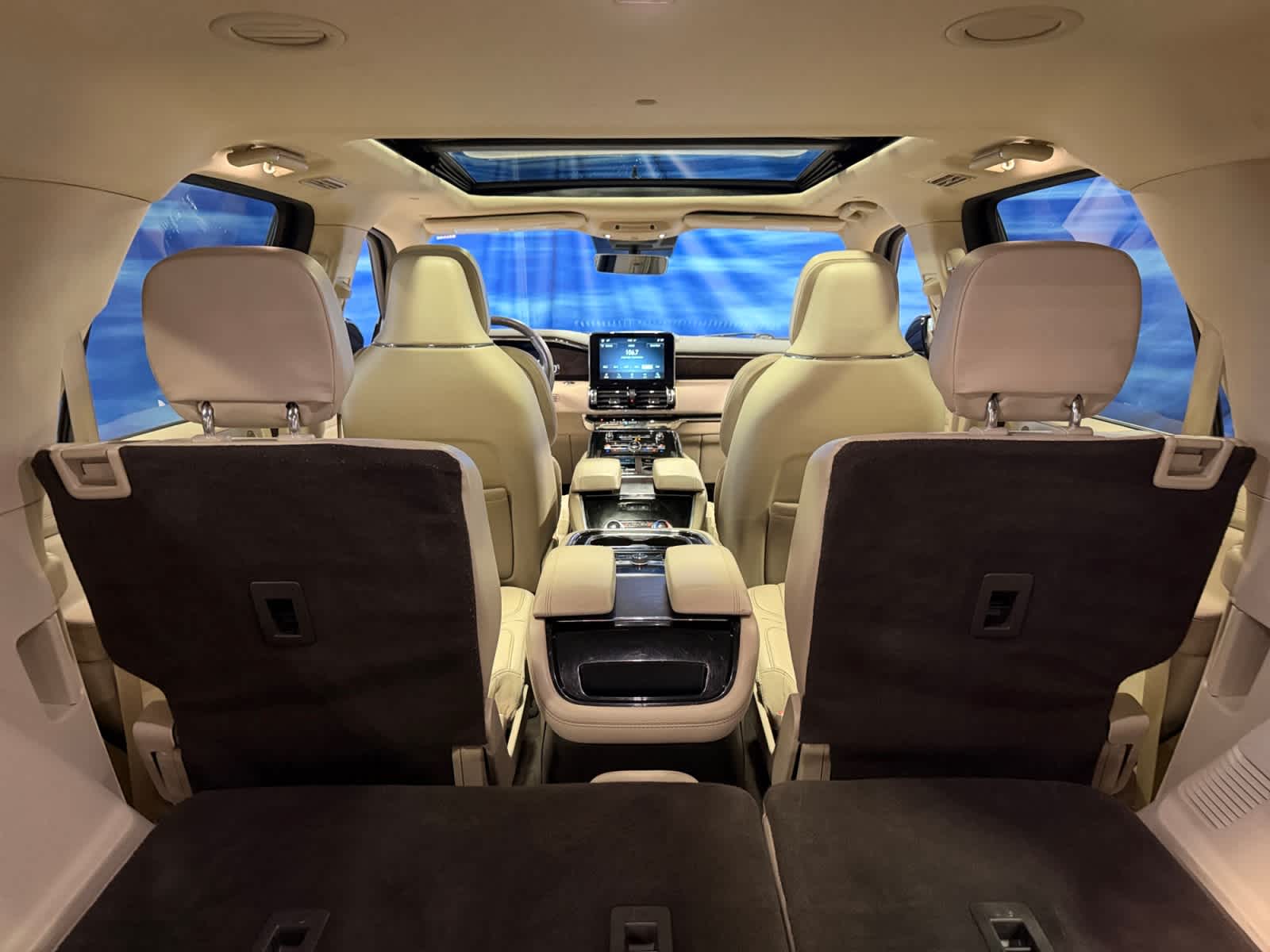 used 2021 Lincoln Navigator car, priced at $46,988