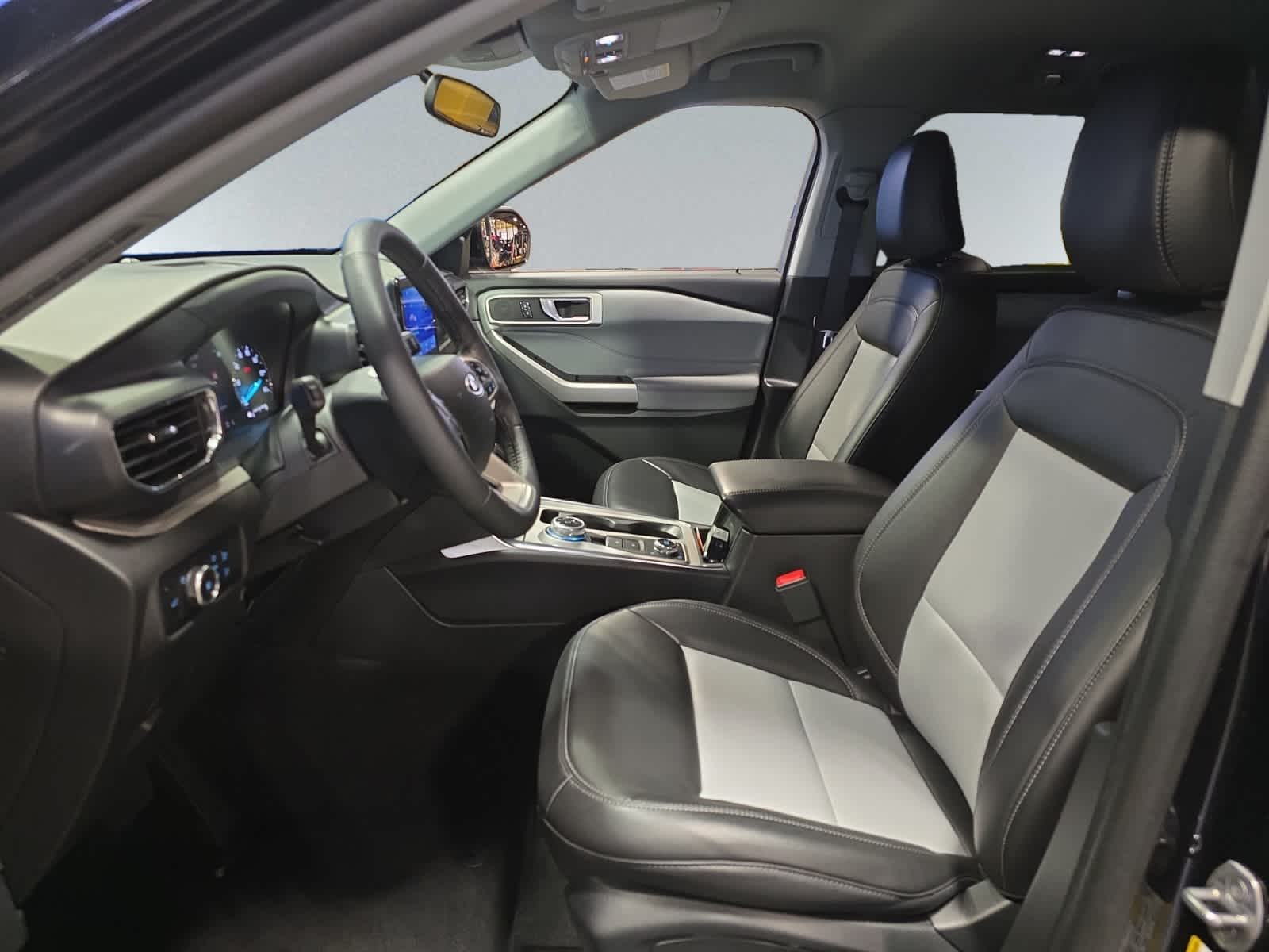 used 2024 Ford Explorer car, priced at $39,247