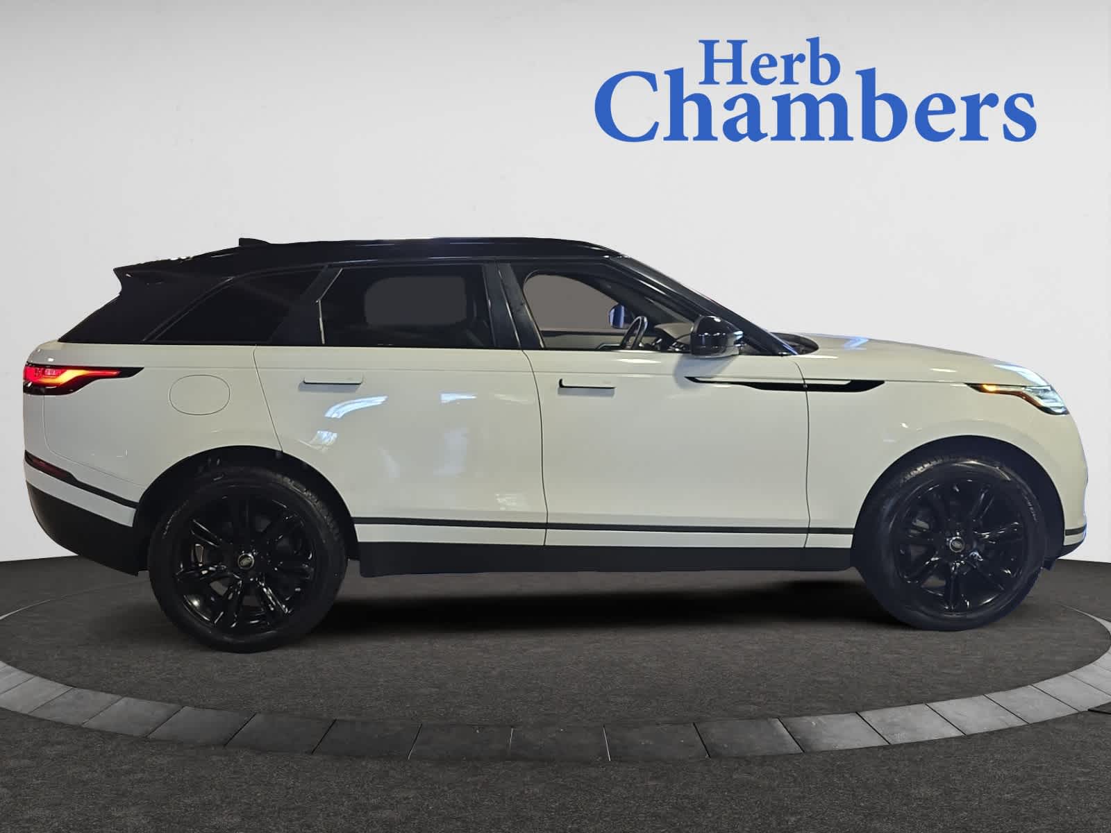 used 2019 Land Rover Range Rover Velar car, priced at $23,068