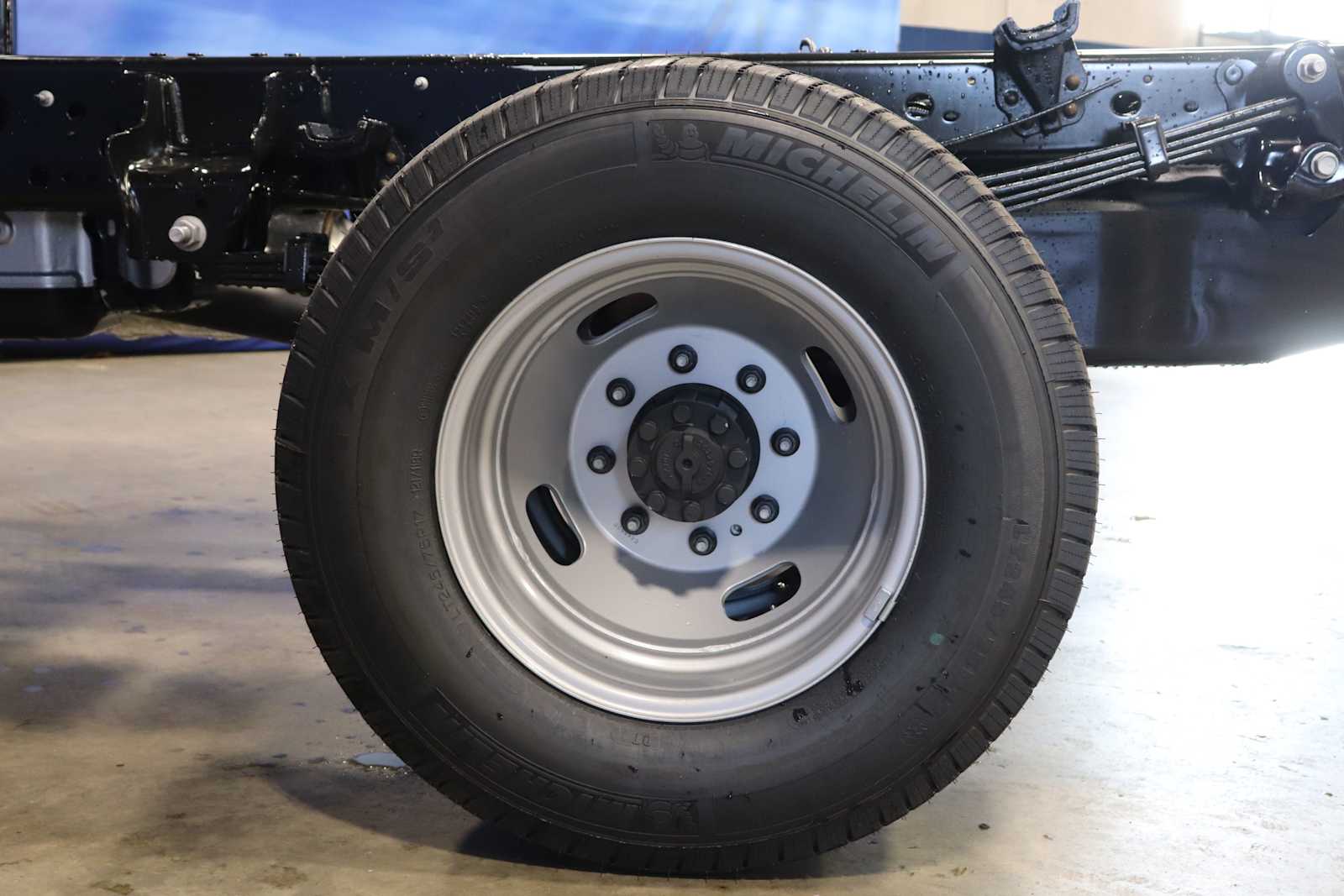 new 2024 Ford Super Duty F-350 DRW car, priced at $62,900