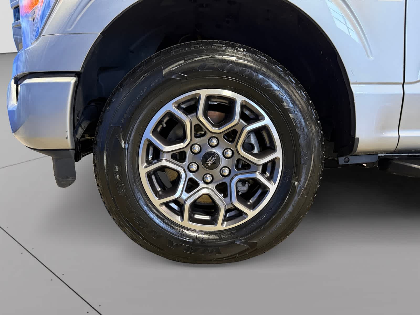 used 2021 Ford F-150 car, priced at $32,487