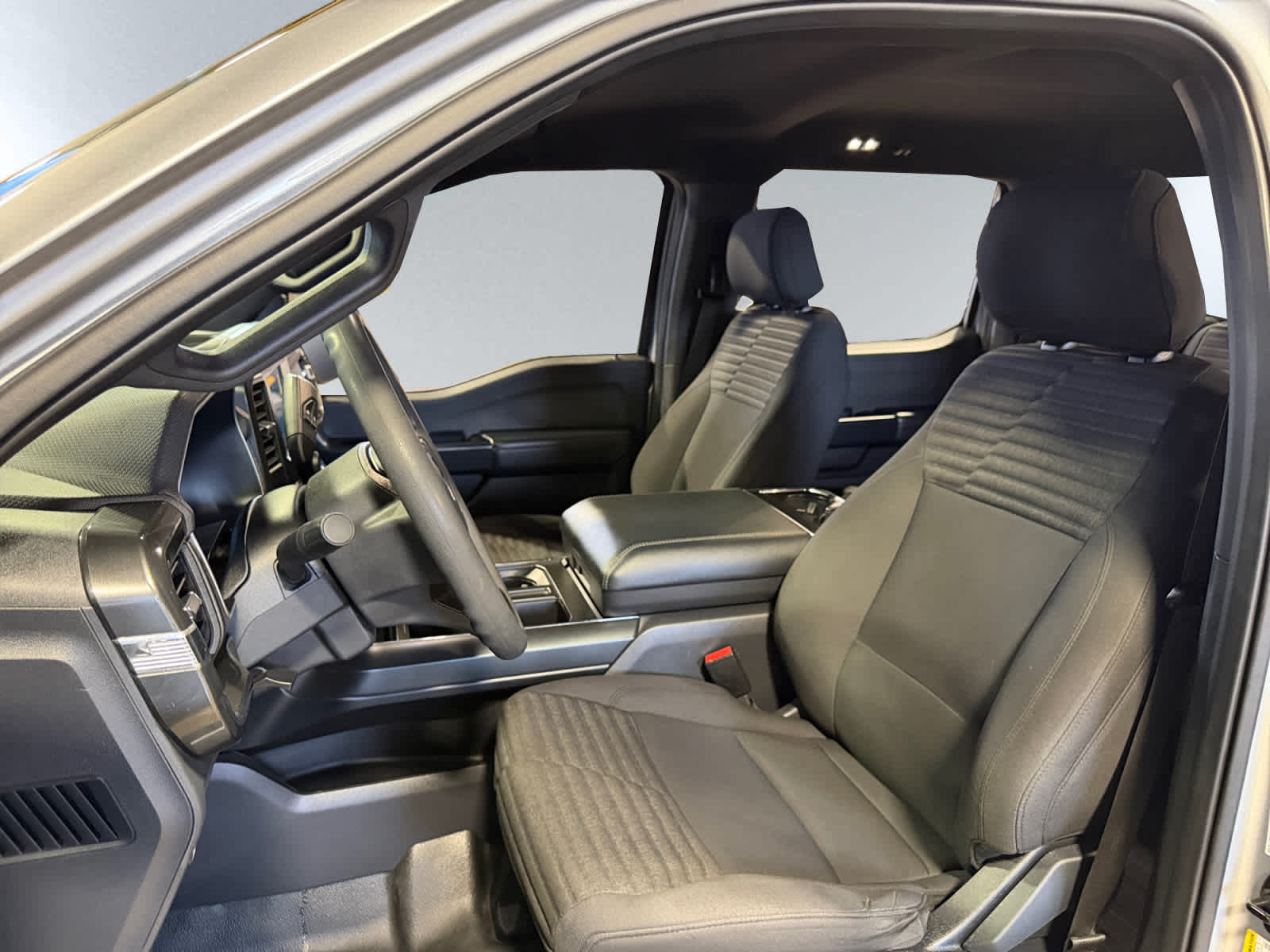 used 2021 Ford F-150 car, priced at $32,487