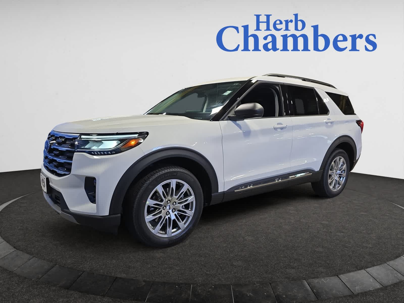 new 2025 Ford Explorer car, priced at $51,235