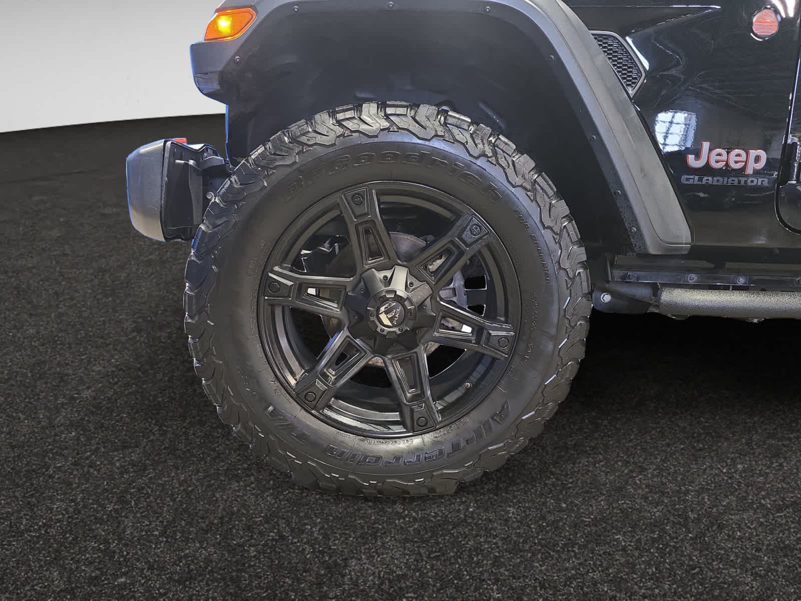 used 2021 Jeep Gladiator car, priced at $36,974
