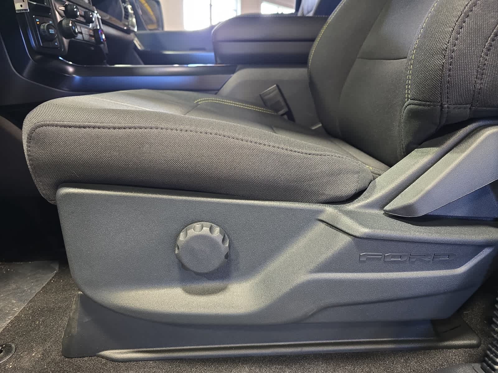 new 2025 Ford F-150 car, priced at $49,695