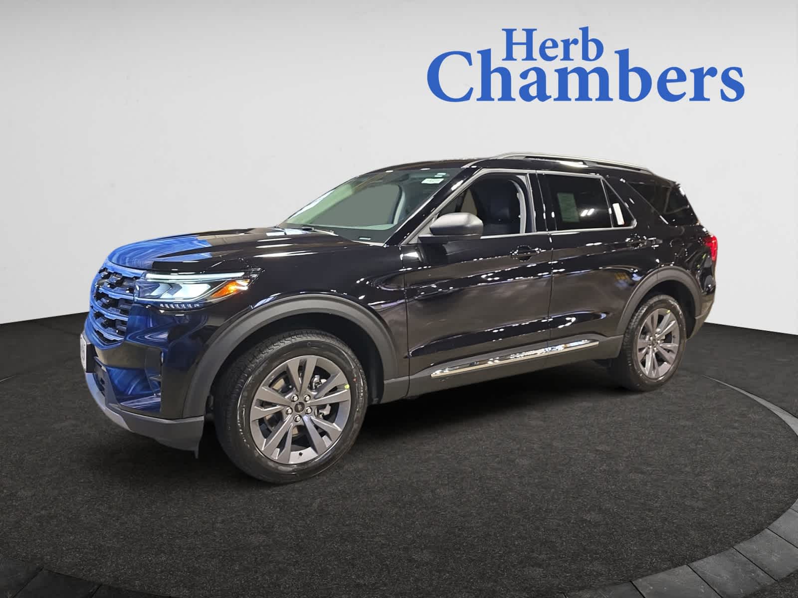 new 2025 Ford Explorer car, priced at $48,295