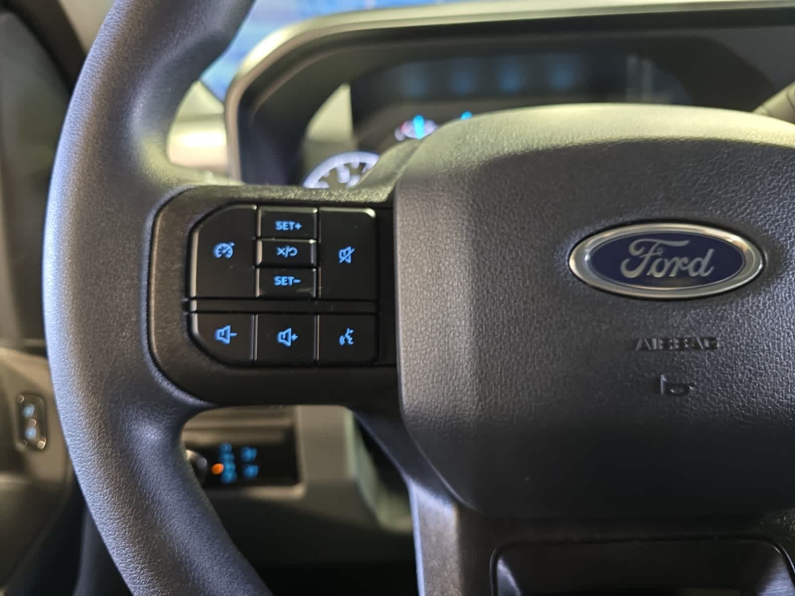 new 2025 Ford Super Duty F-250 SRW car, priced at $49,300
