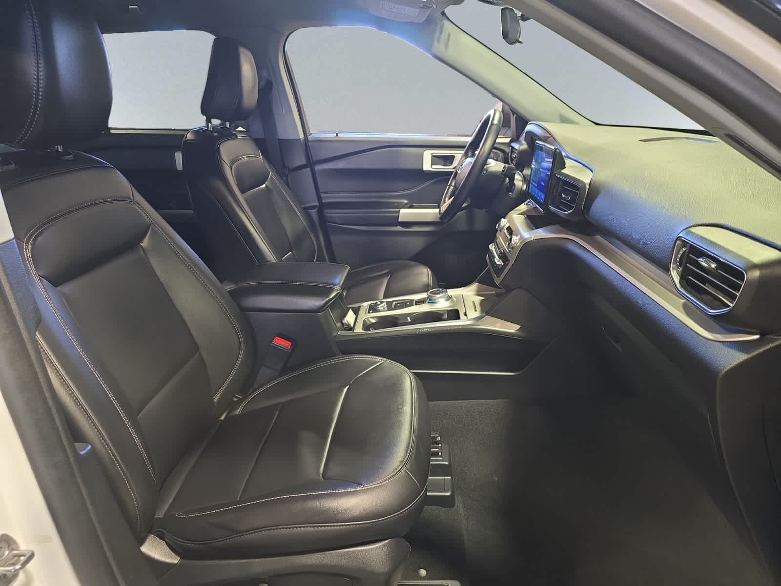 used 2022 Ford Explorer car, priced at $33,395