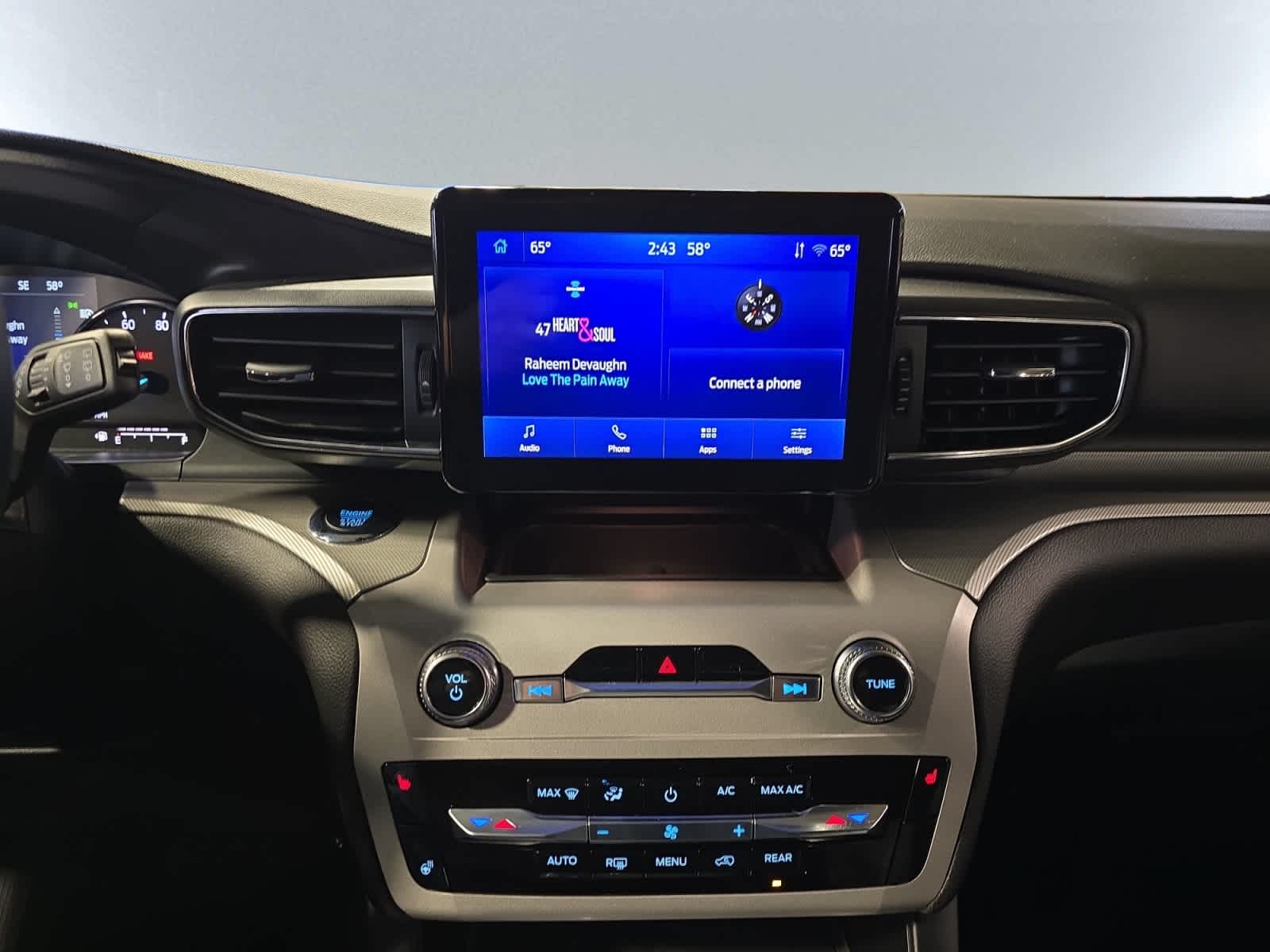 used 2024 Ford Explorer car, priced at $39,247