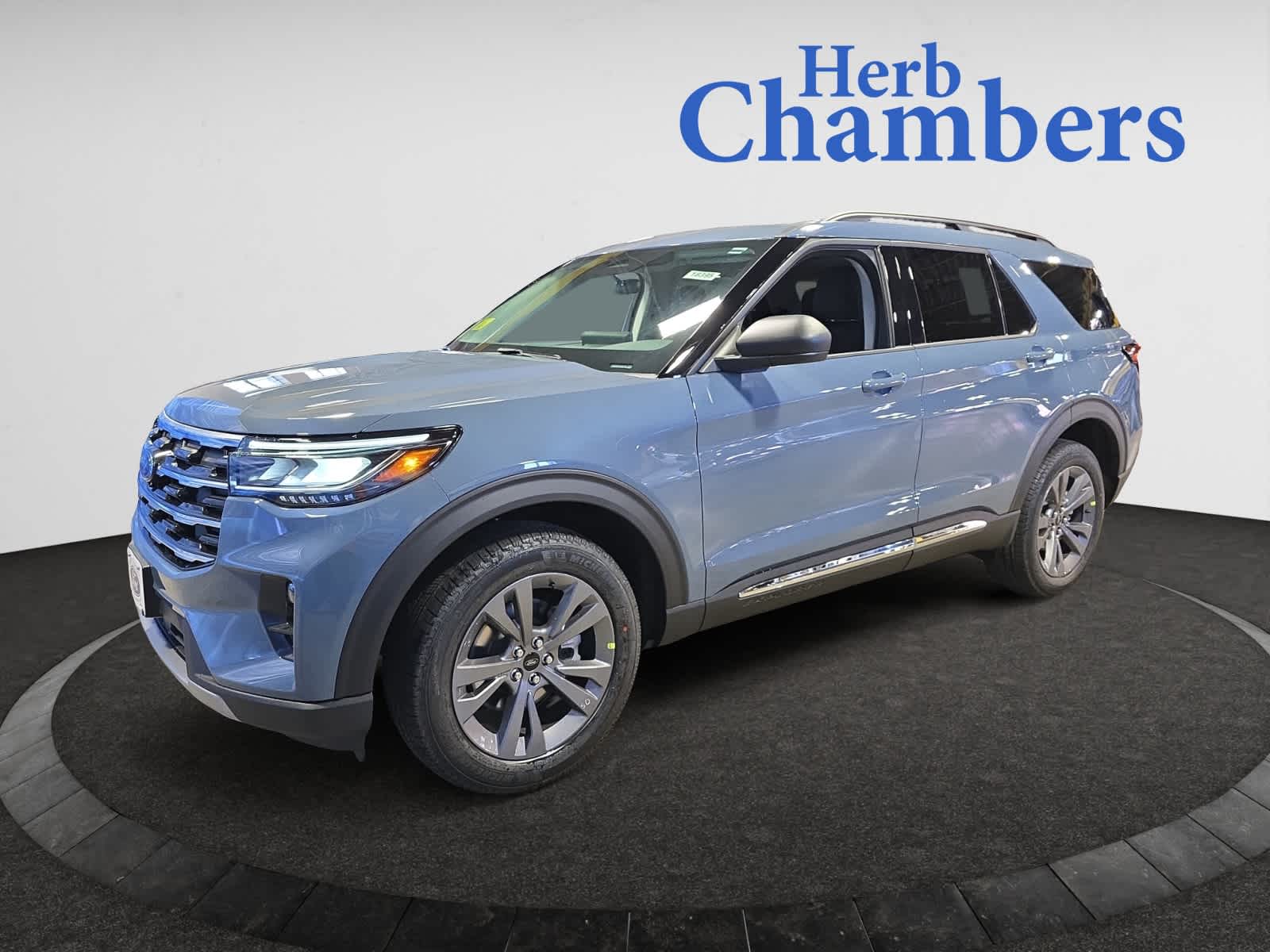 new 2025 Ford Explorer car, priced at $48,795