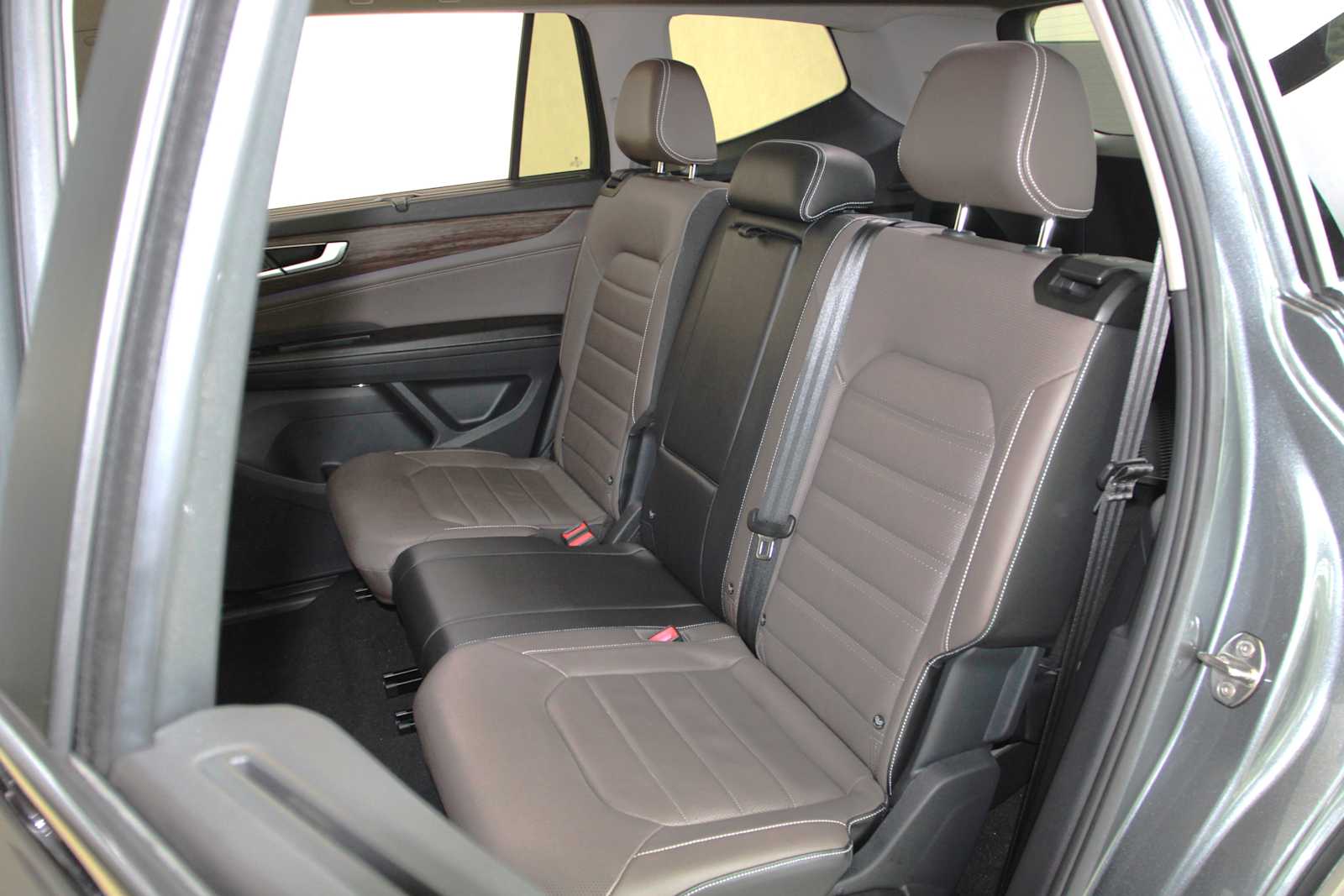 used 2024 Volkswagen Atlas car, priced at $33,957