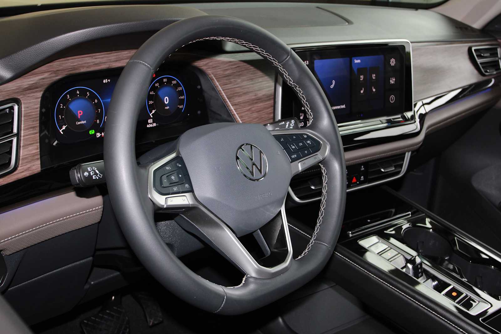 used 2024 Volkswagen Atlas car, priced at $33,957